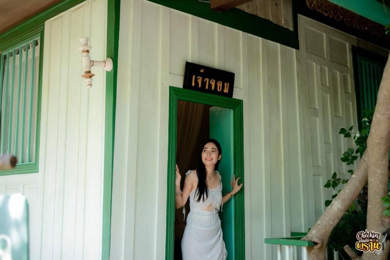 The Antique Riverside Resort Ban Pong  Exteriér fotografie