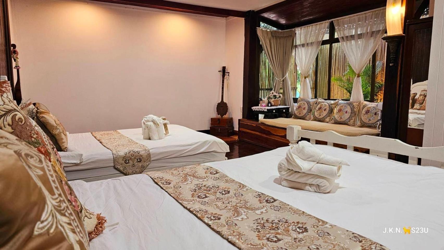 The Antique Riverside Resort Ban Pong  Exteriér fotografie