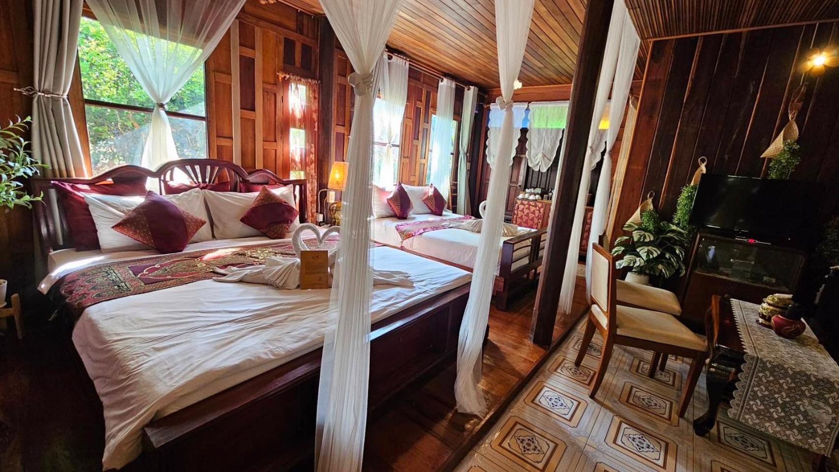 The Antique Riverside Resort Ban Pong  Exteriér fotografie