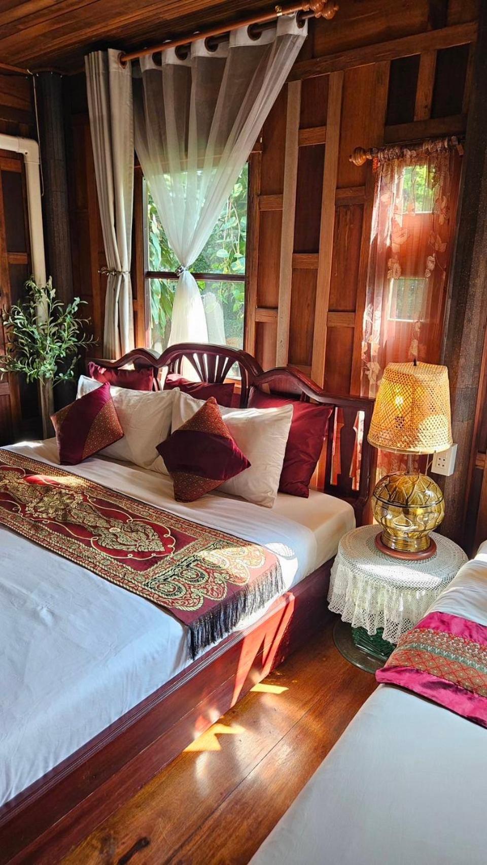 The Antique Riverside Resort Ban Pong  Exteriér fotografie