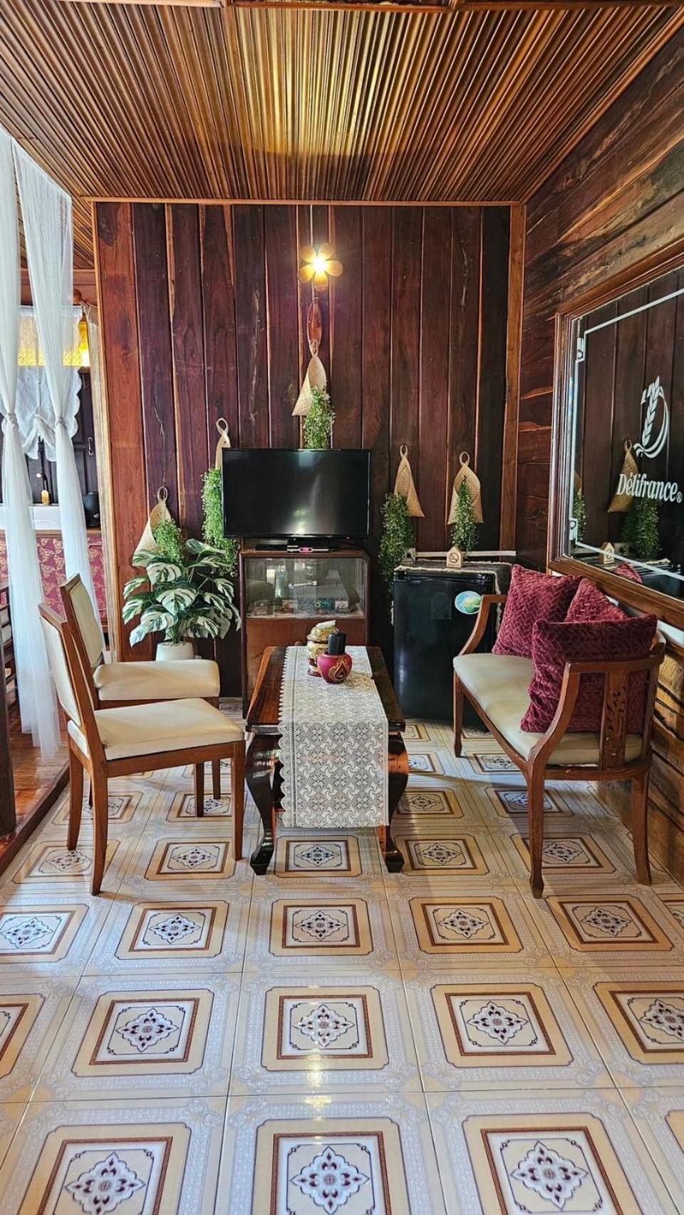 The Antique Riverside Resort Ban Pong  Exteriér fotografie